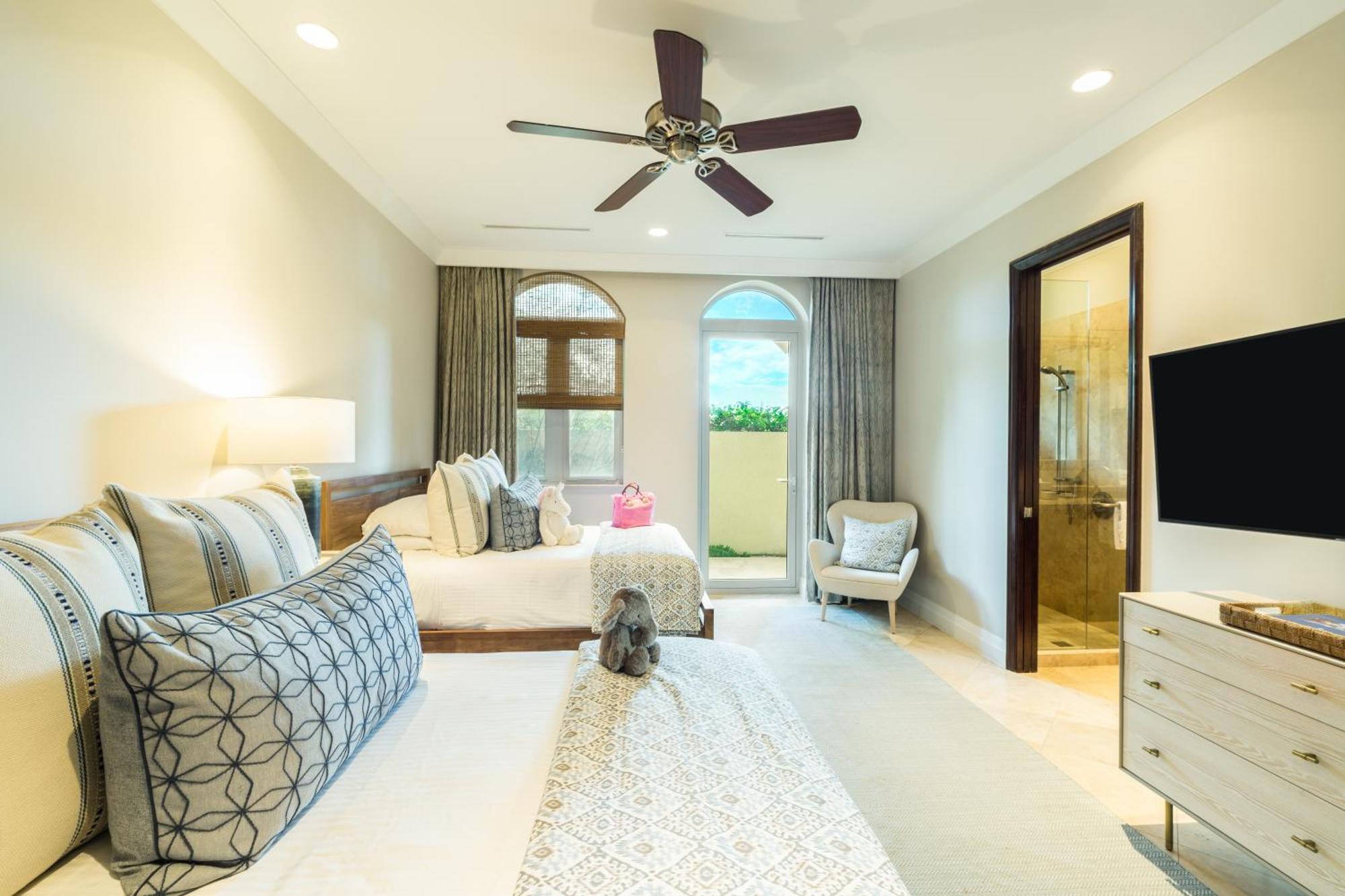 Отель Grace Bay Club Экстерьер фото