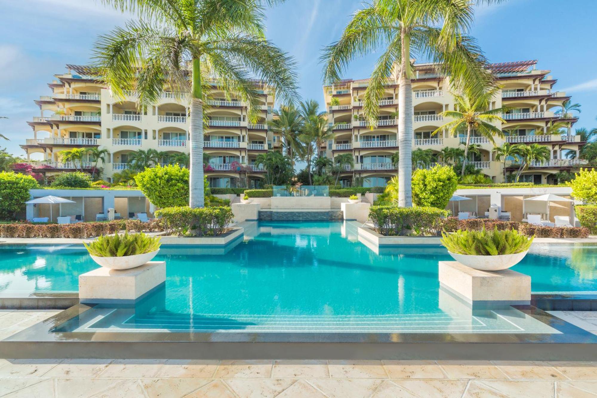 Отель Grace Bay Club Экстерьер фото